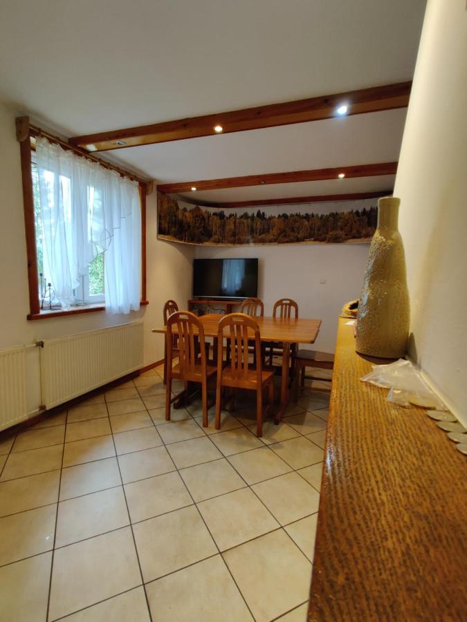 Ferienwohnung W Starym Sadzie Białowieża Exterior foto